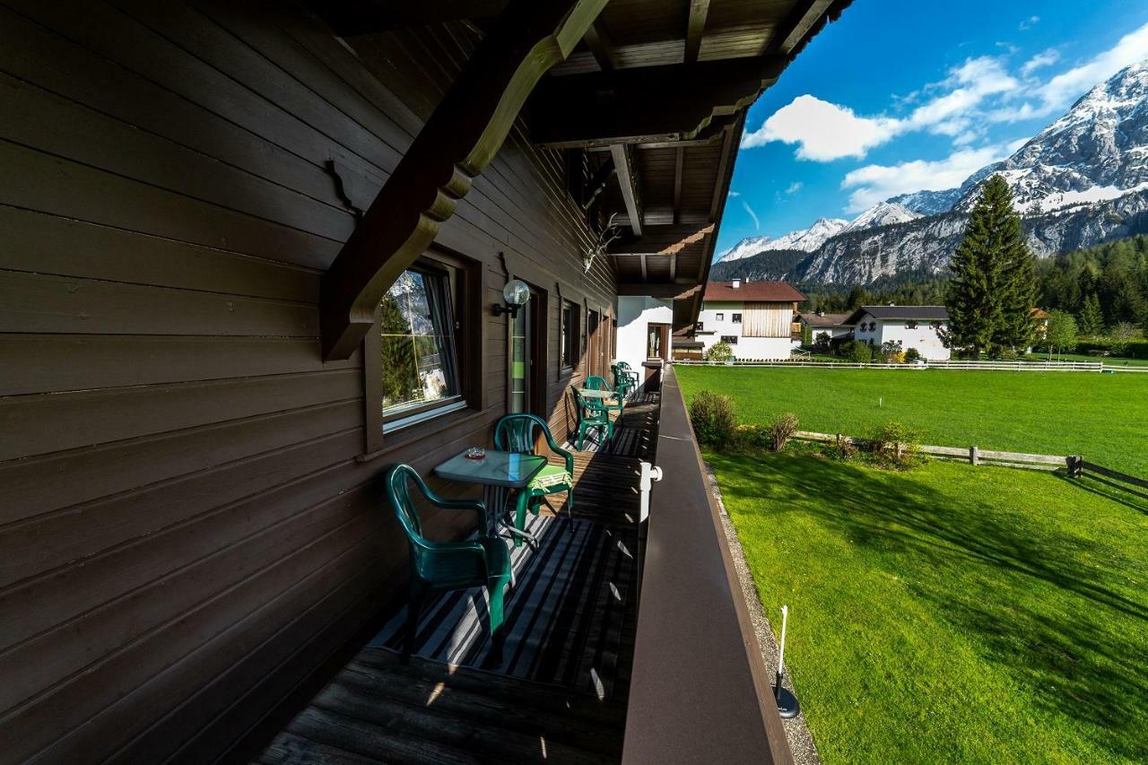 Apartmenthaus Larchenhof Ehrwald Esterno foto