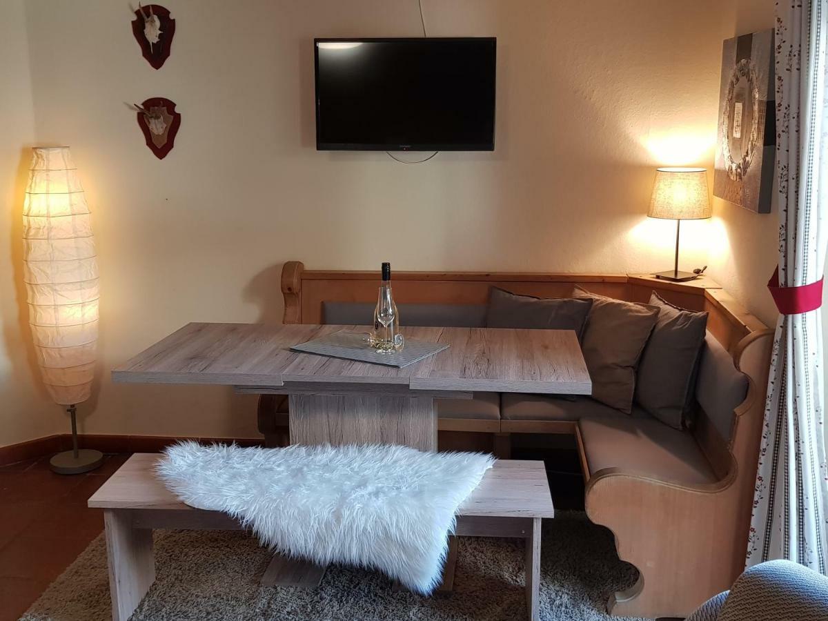 Apartmenthaus Larchenhof Ehrwald Esterno foto